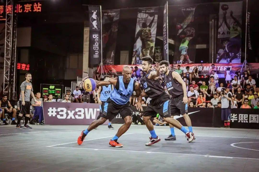 包含世界各地篮球联赛报道热烈球员资讯更全面的词条