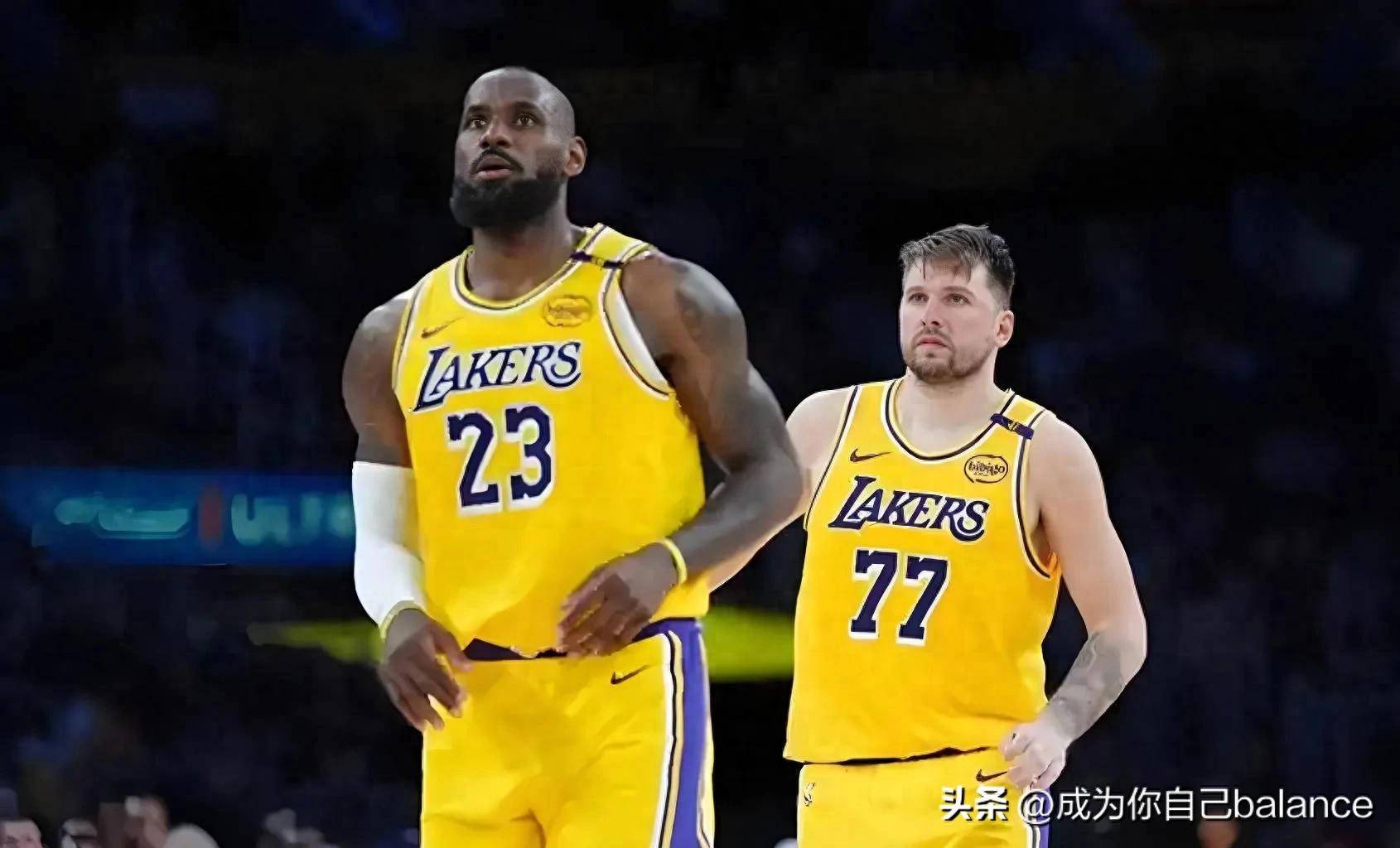  詹姆斯爆冷击败澳大利亚队，大胜引爆全场！